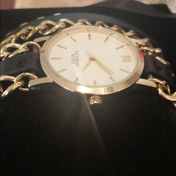 Victoria’s Secret watch - Picture 6 of 7